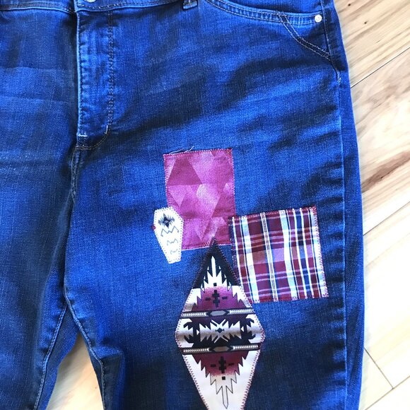 Upcycled Patchwork Jeans, Size 18: Aztec Tribal Cropped Pants, Southwest Native - Picture 7 of 10